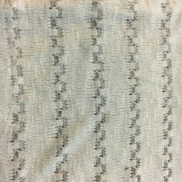 Hi and Low Hacci Sweater - Picture 3 of 5